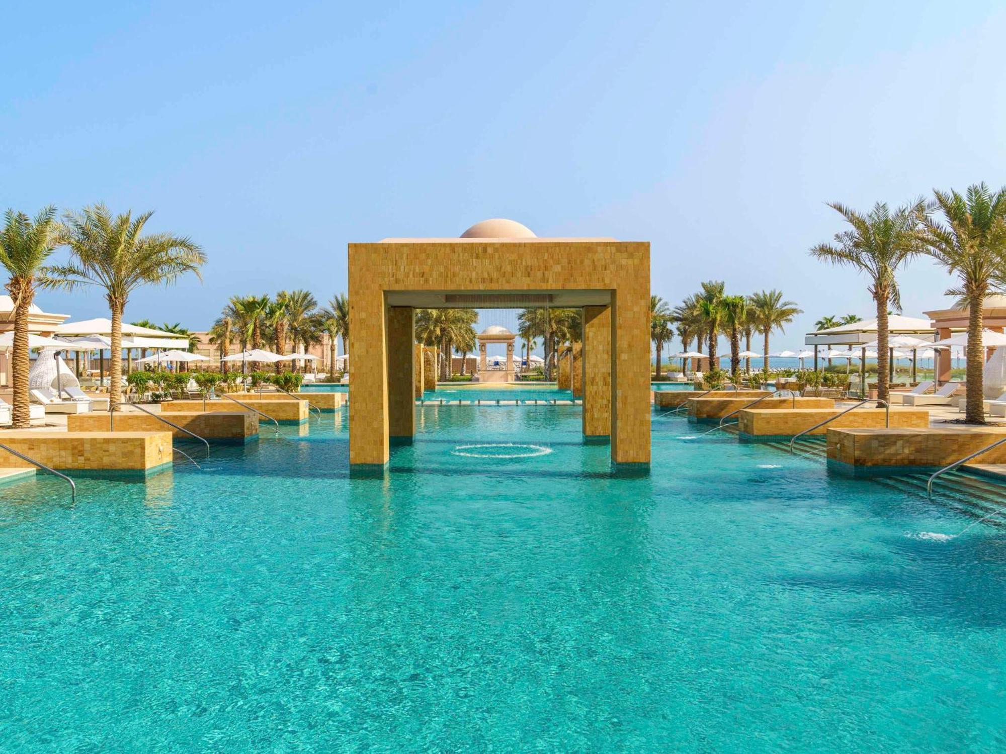 Hotel Rixos Marina Abu Dhabi Esterno foto